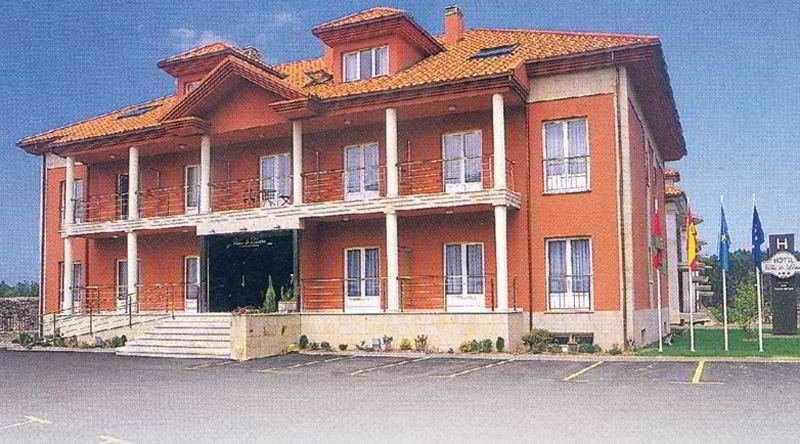 Villa De Льянес Экстерьер фото